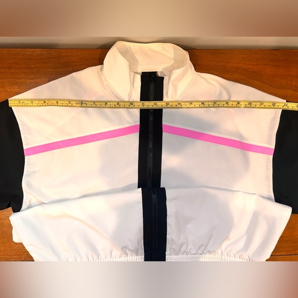 NEW BALANCE Colorblock Woven Jacket - Picture 8 of 12